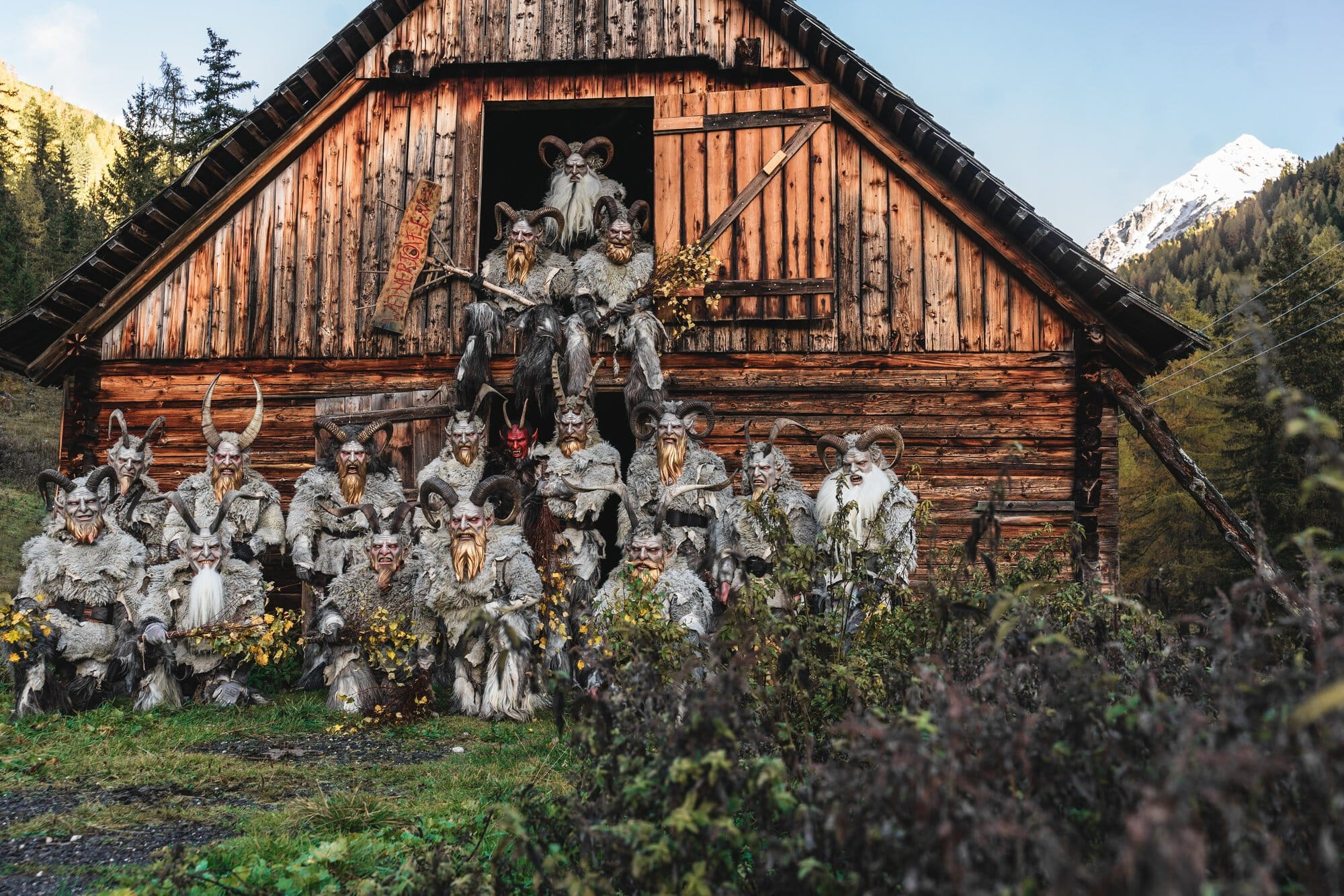 Traditioneller Krampuslauf der „Weiher Toifen“