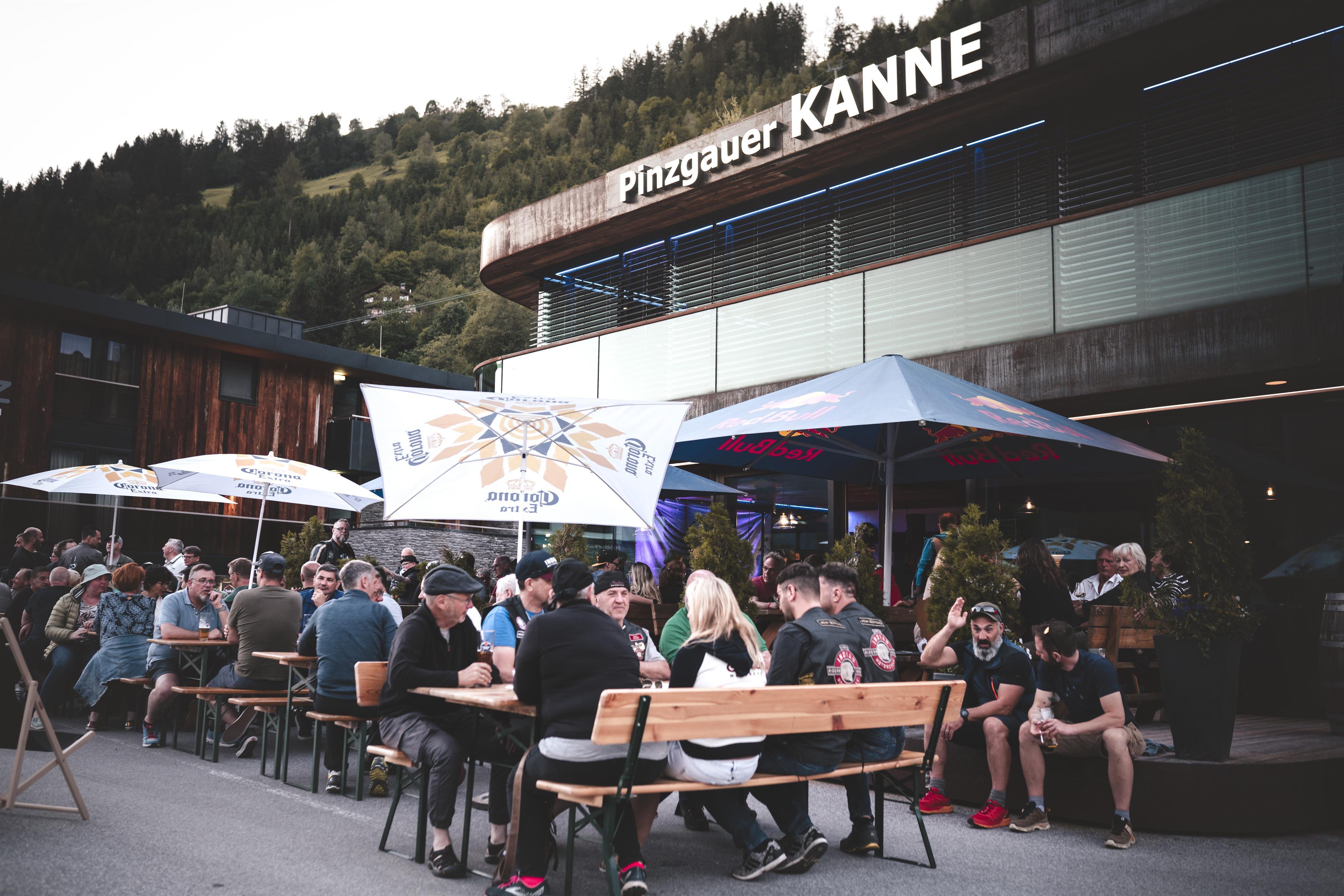 Live Musik mit Acöustic Frönt