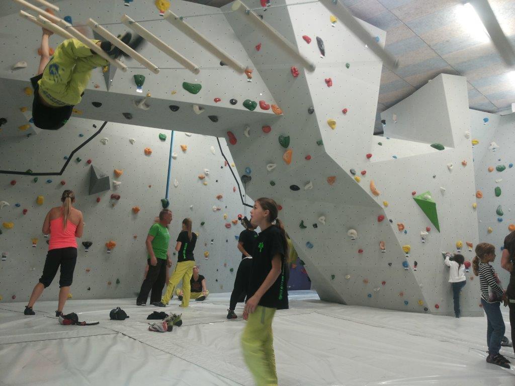 Schnupper-Klettern in der Boulderhalle für Groß & Klein