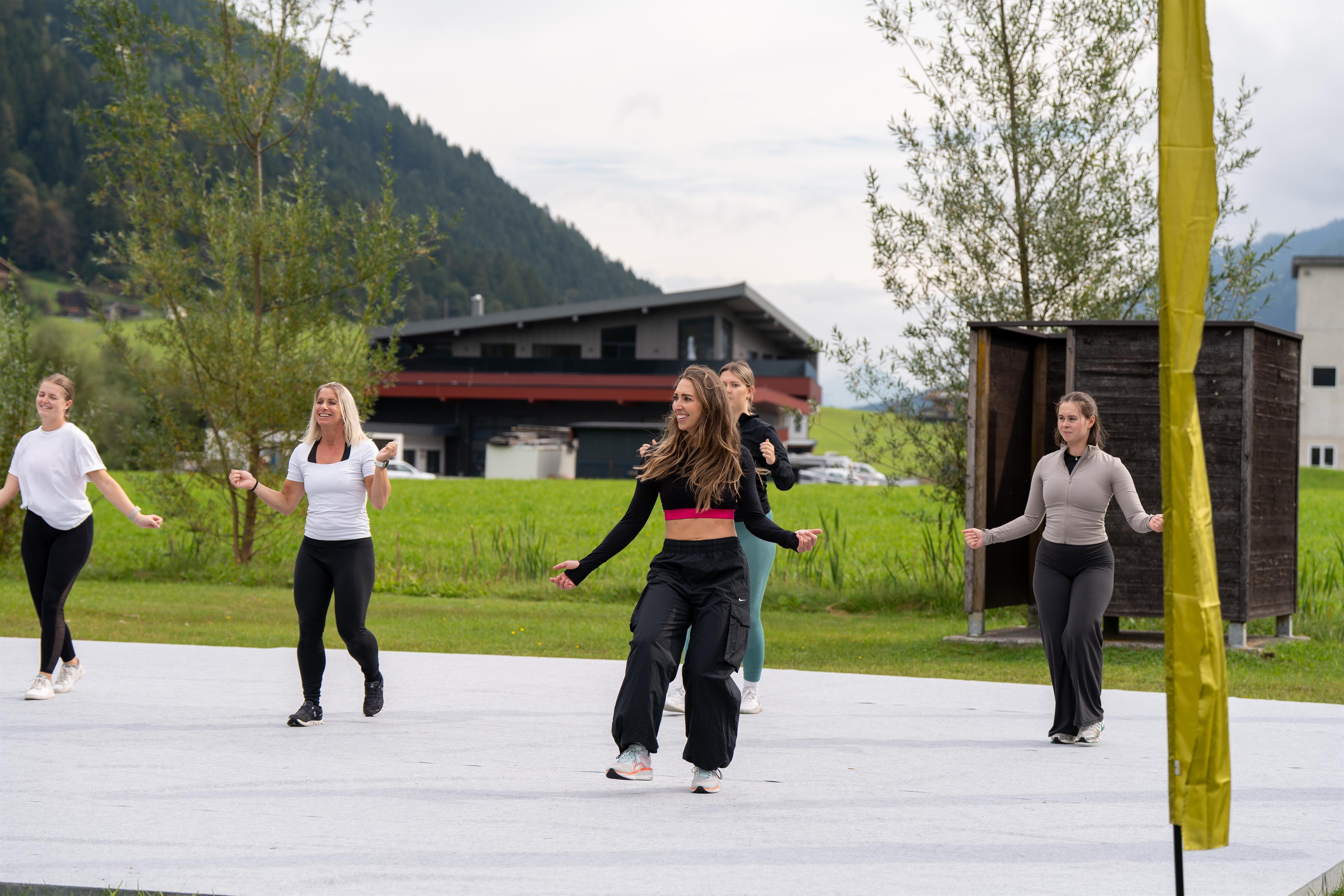 BergZeit – Dance