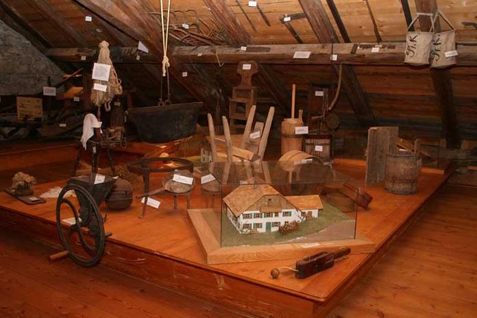 Heimatmuseum und Mundartarchiv