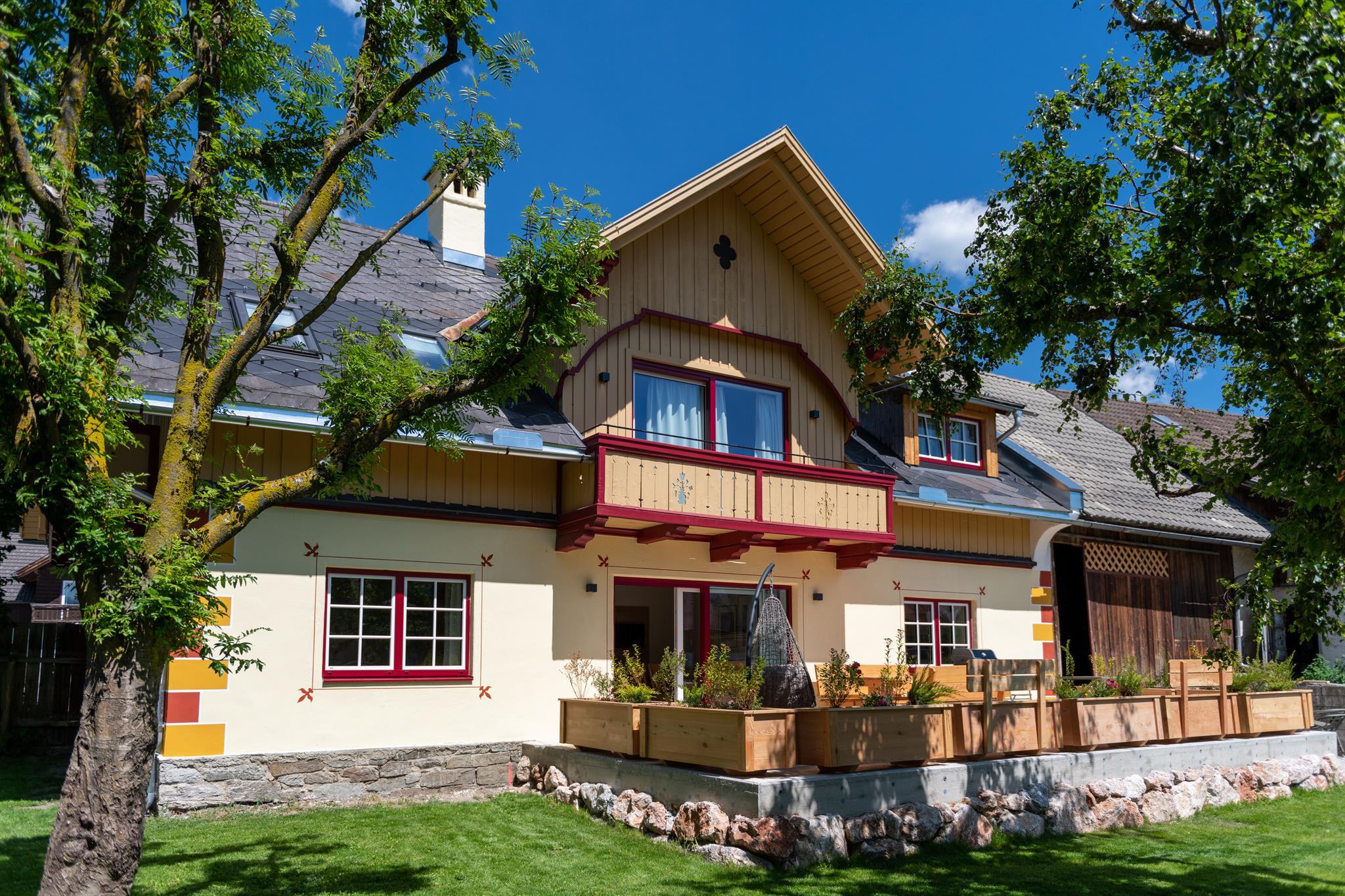 Heimathaus Dengg Top 2 Zirbenhäher Ferienwohnung in Österreich