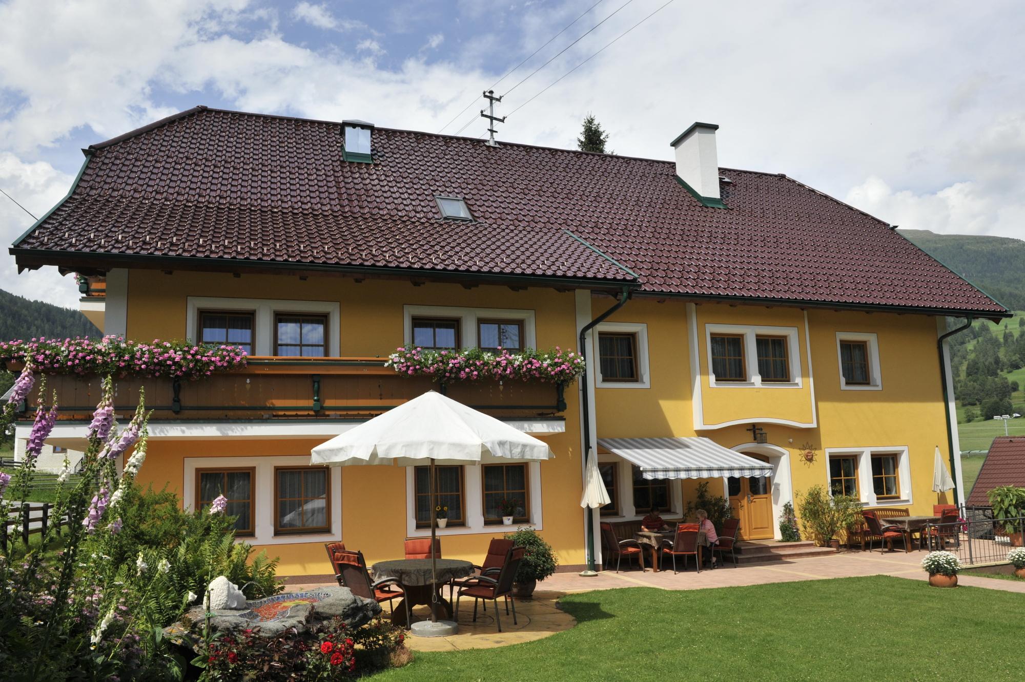 Gästehaus - Ferienwohnung Macheiner