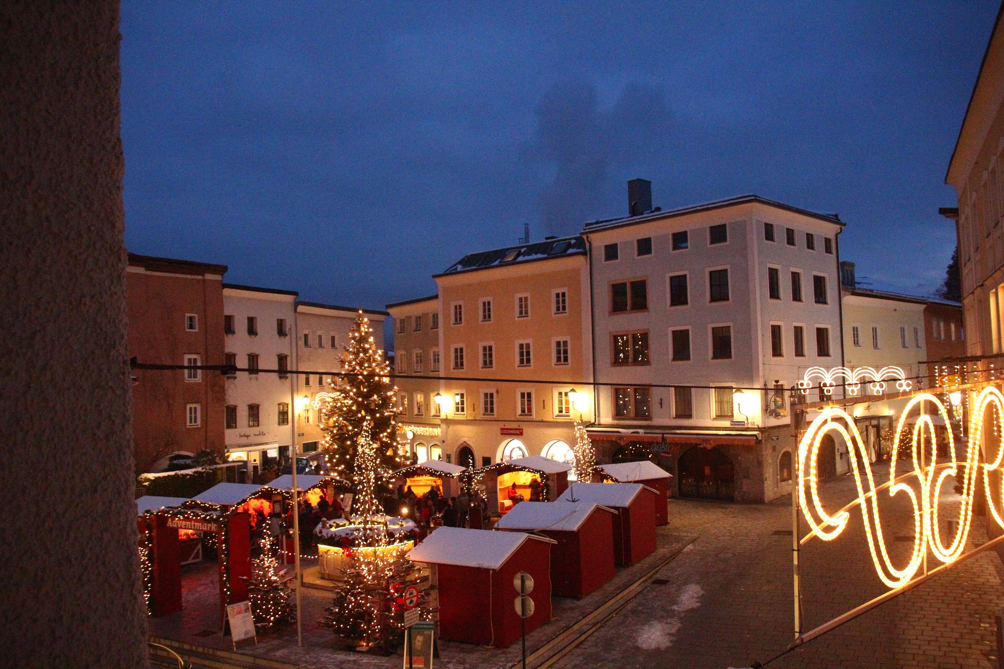 Adventzauber am Bayrhamerplatz