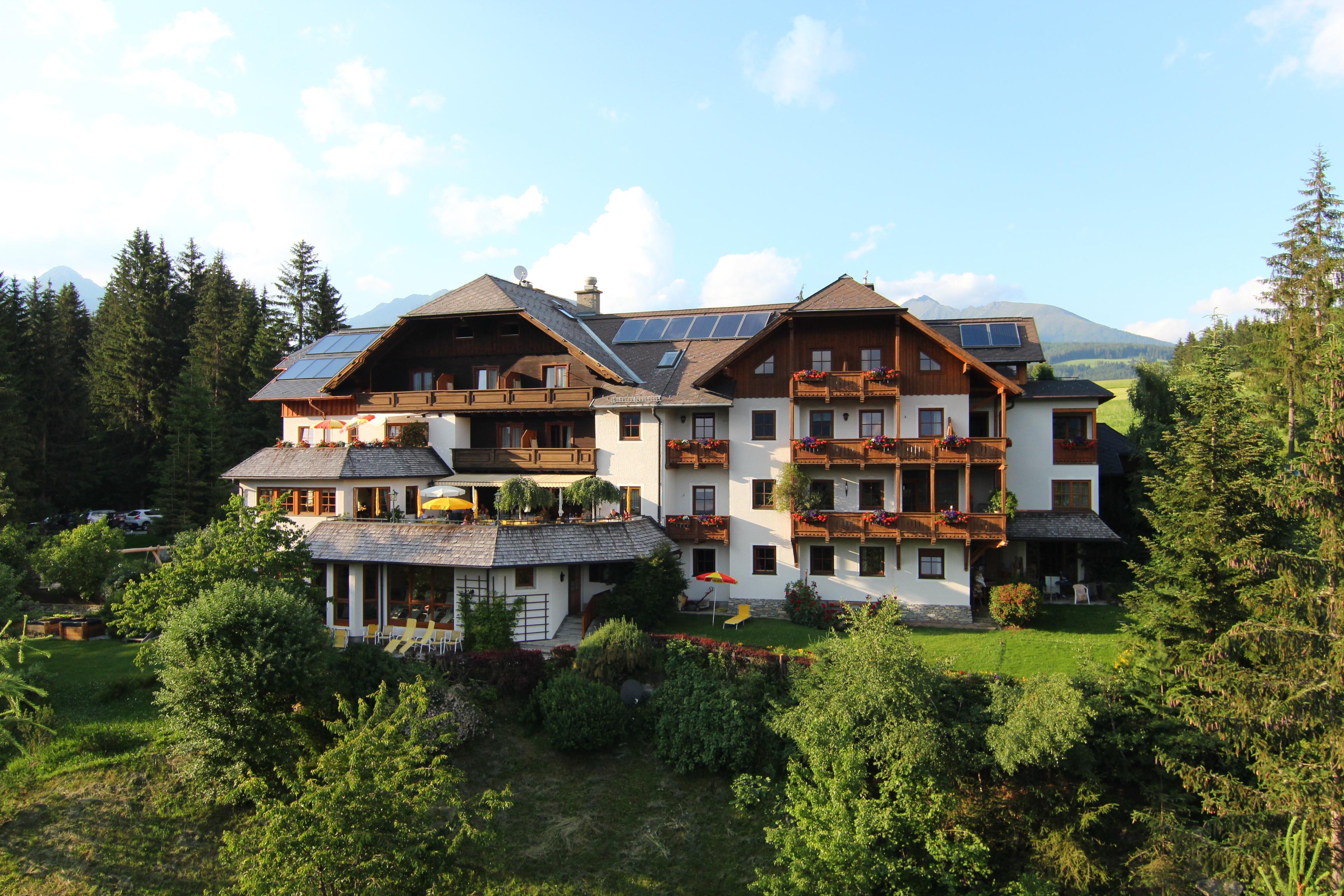 Hotel Gasthof Häuserl im Wald