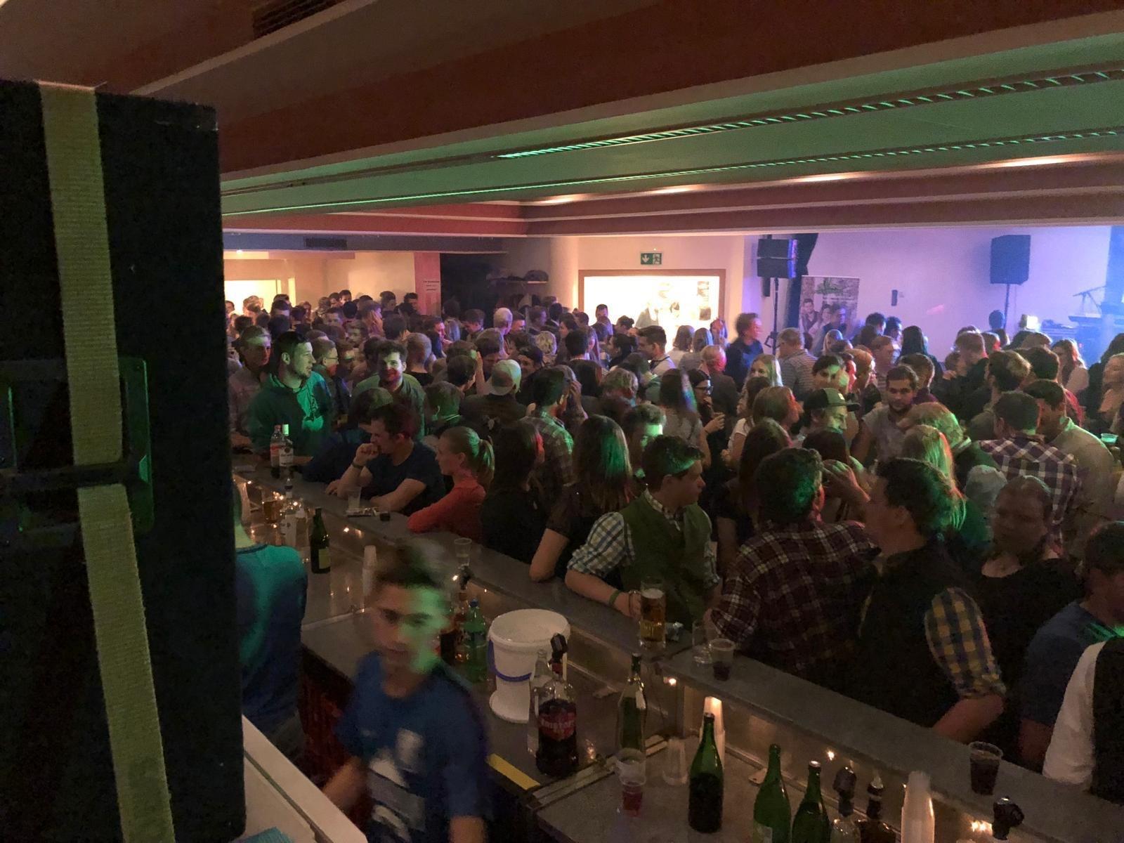 Sportlerball Dienten