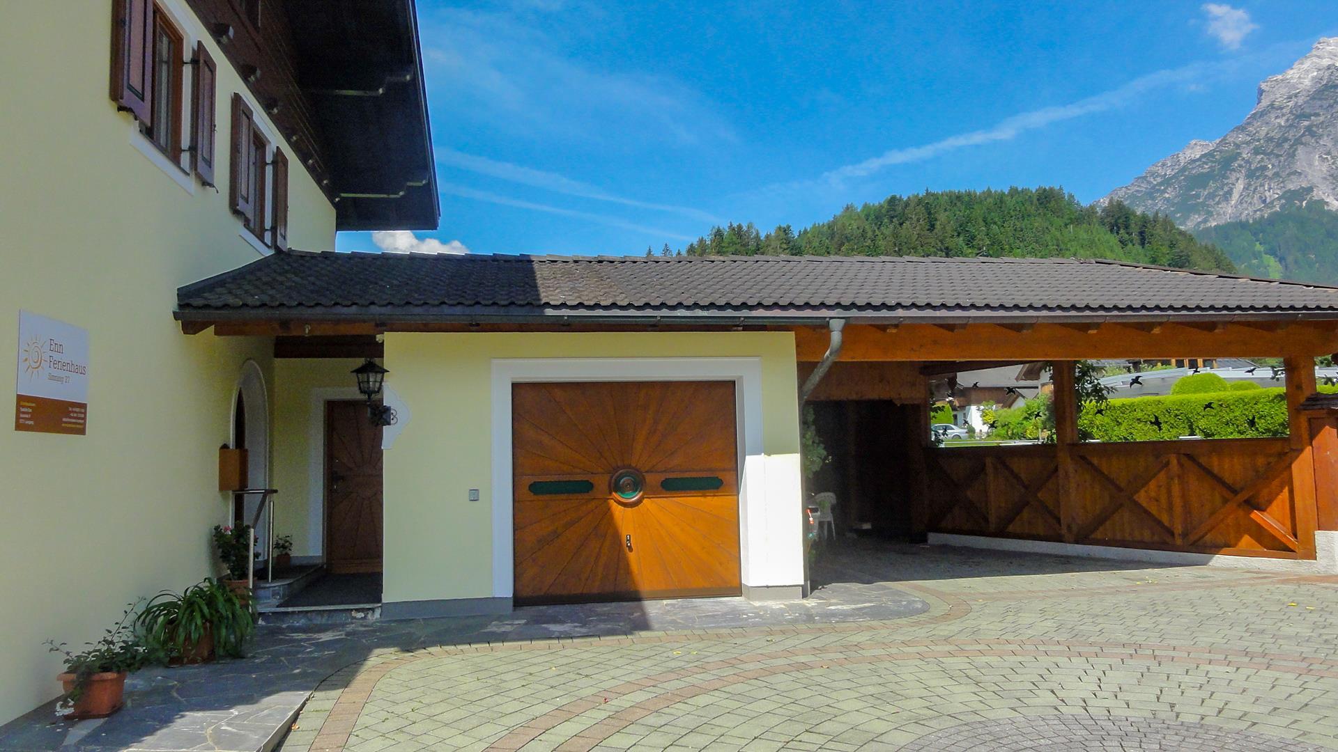 Garage und Carport