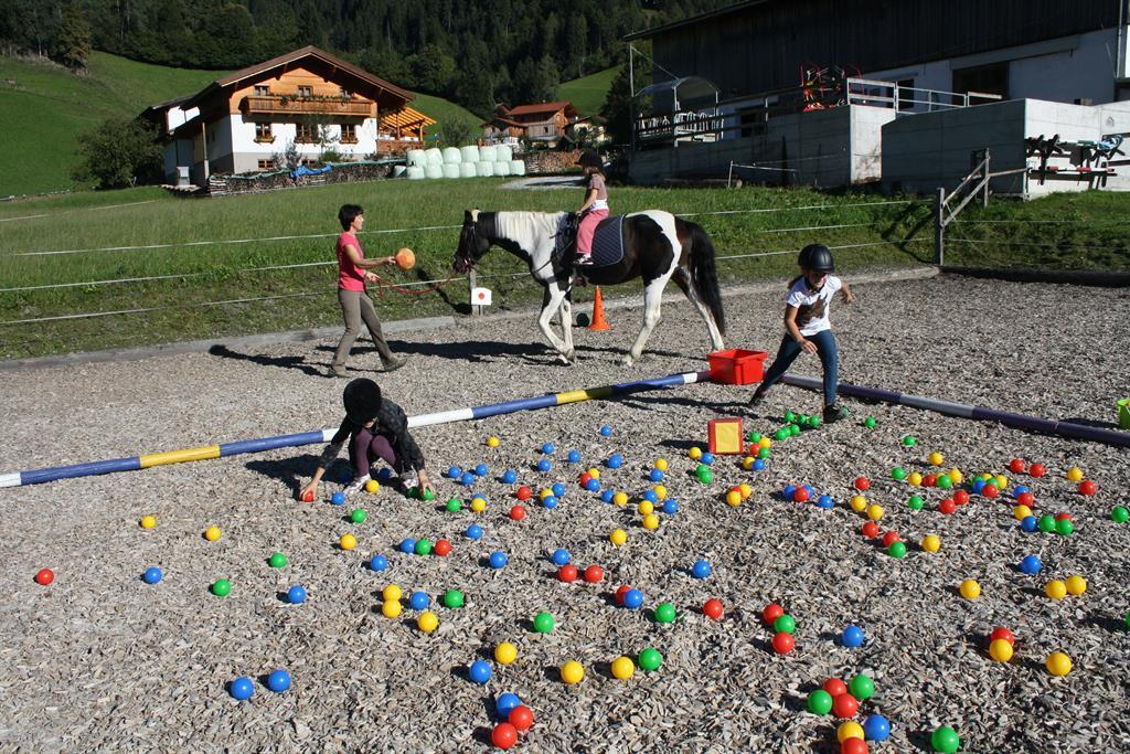 Pferdevormittag mit Spiel und Spaß