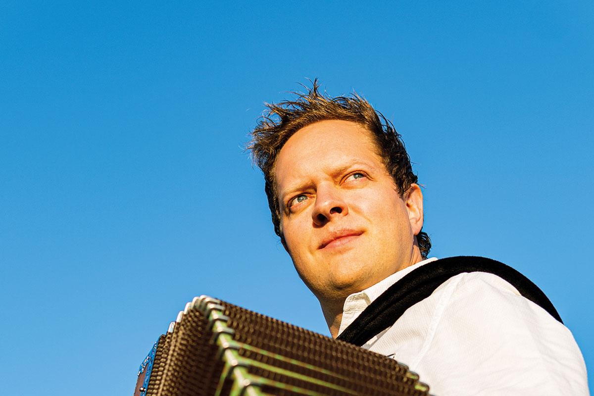 Theater – Pacher Günther: Musikalische Entdeckungsreise auf Knopfdruck