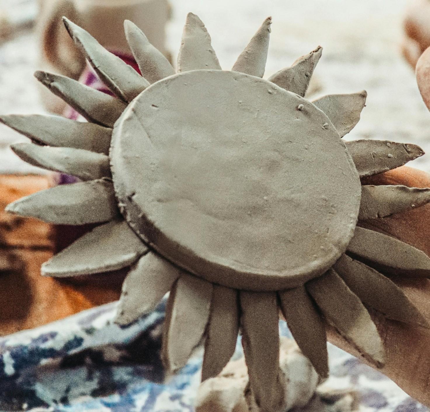 Sommeratelier: Töpfern & Kunst – nur für Mädchen