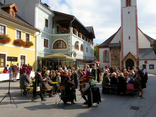 Dirndlgwandlsonntag