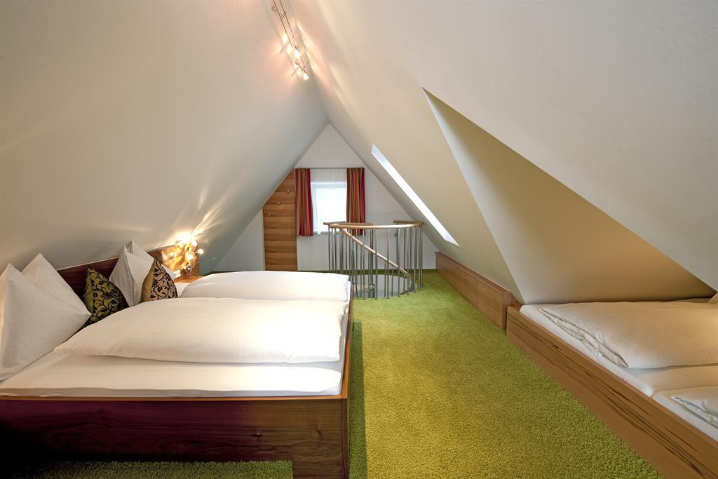 Parkvilla-Bad-Hofgastein-Panorama-Schlafzimmer
