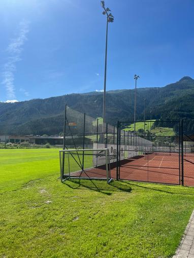 Tennisplätze und Sportplatz Bramberg