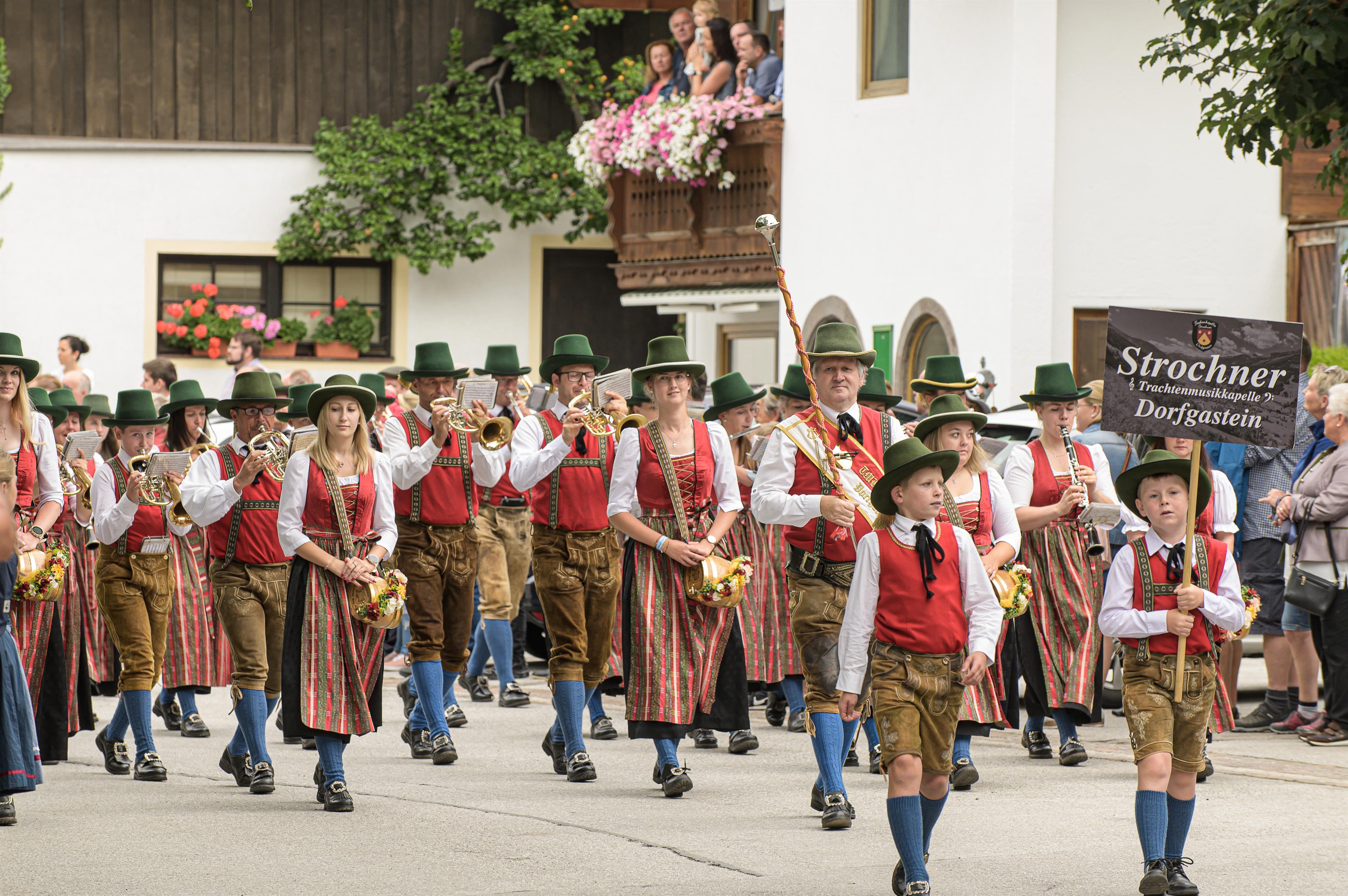 Bauernherbstkonzert der Trachtenmusikkapelle Strochner