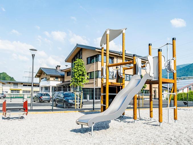 Kinderspielplatz Vereinehaus