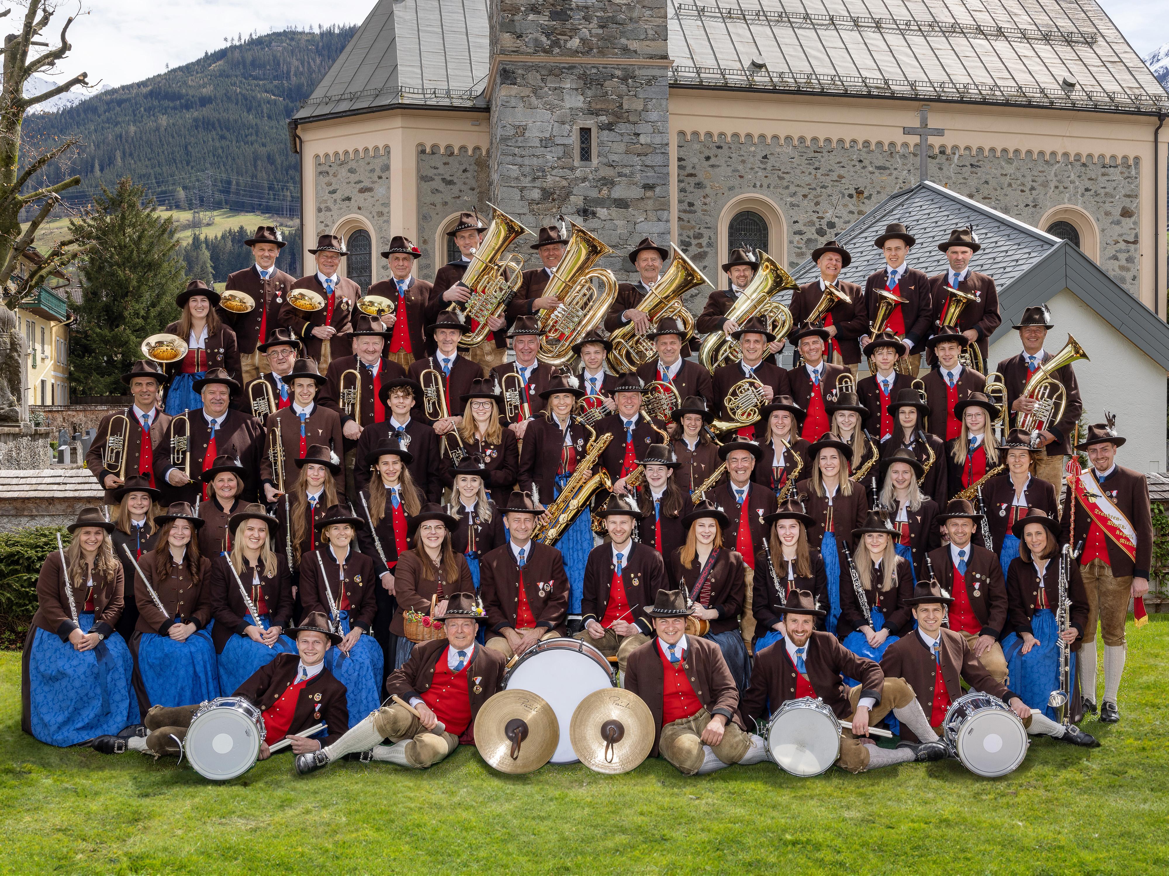 Platzkonzert der Trachtenmusikkapelle Niedernsill