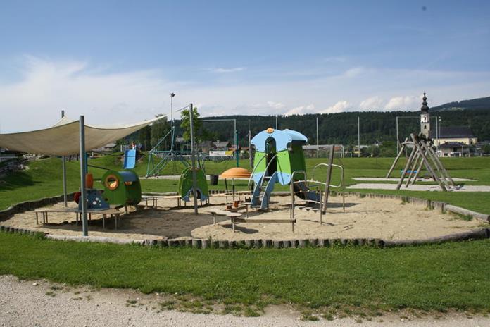 Spielplatz am Sportplatz