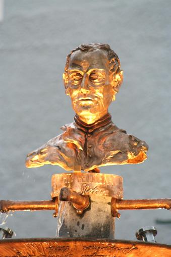 Stille Nacht Brunnen am Joseph Mohr Platz