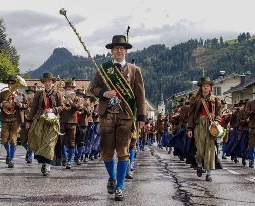 Sommerkonzert der TMK Taxenbach in Högmoos mit Schnalzer