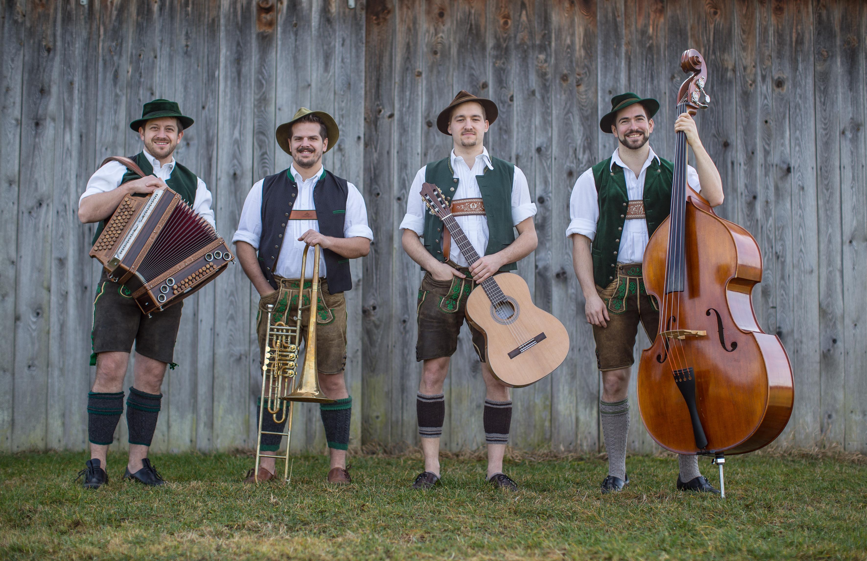 ALM:KULTUR auf der Sinnlehenalm: Konzert „Duanix Musi“