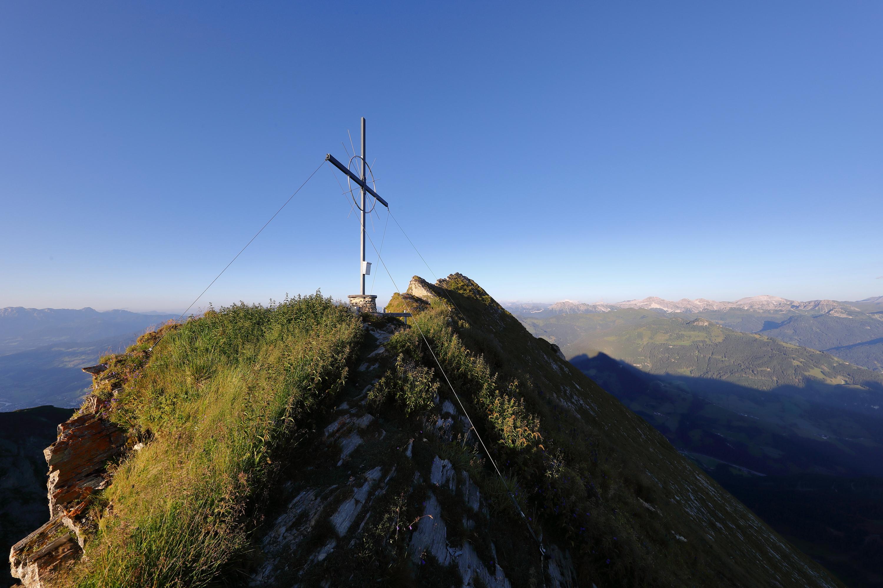 BERG-GESUND Bergtour auf die Höllwand