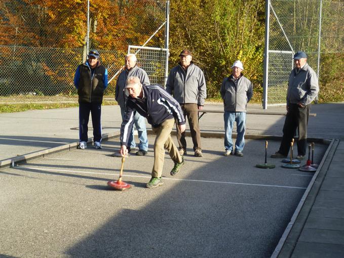 Asphalt- und Eisstockbahn Unken