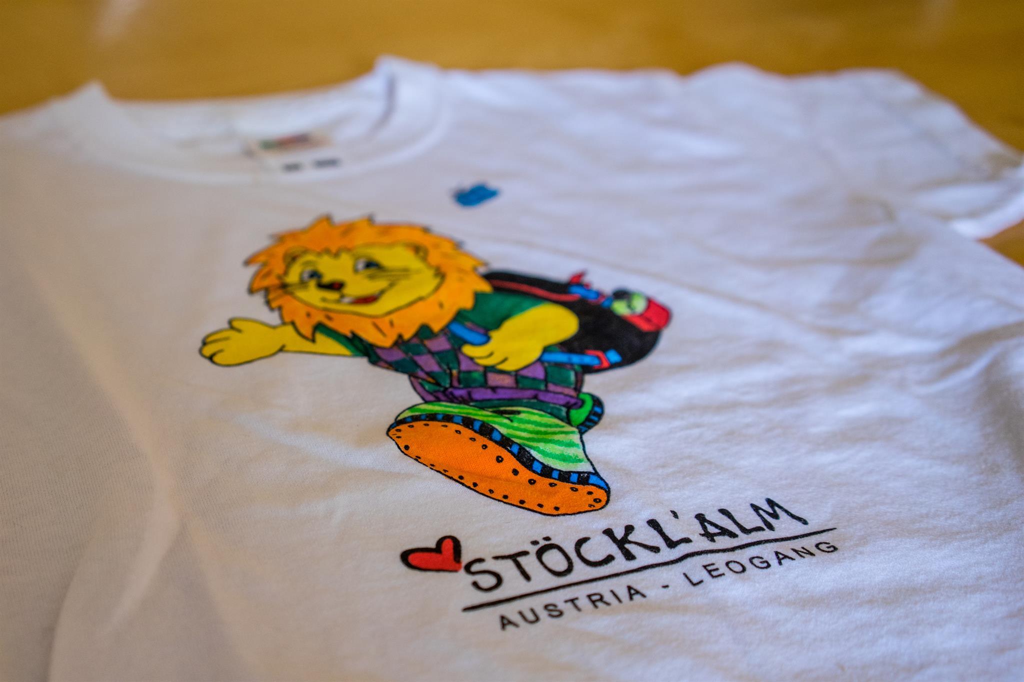 Gestalte bunte Leo T-Shirts