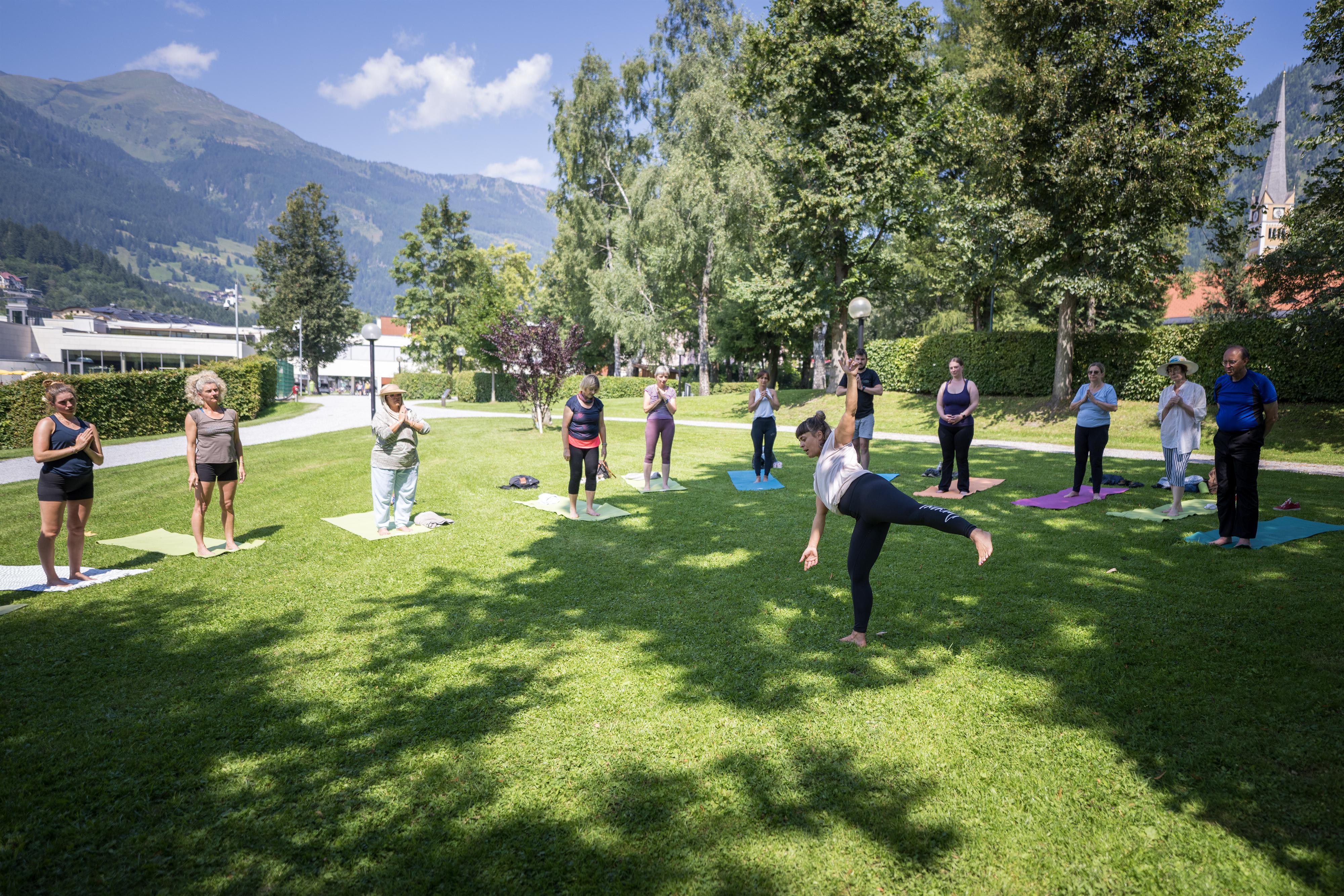 Yoga im Kurpark