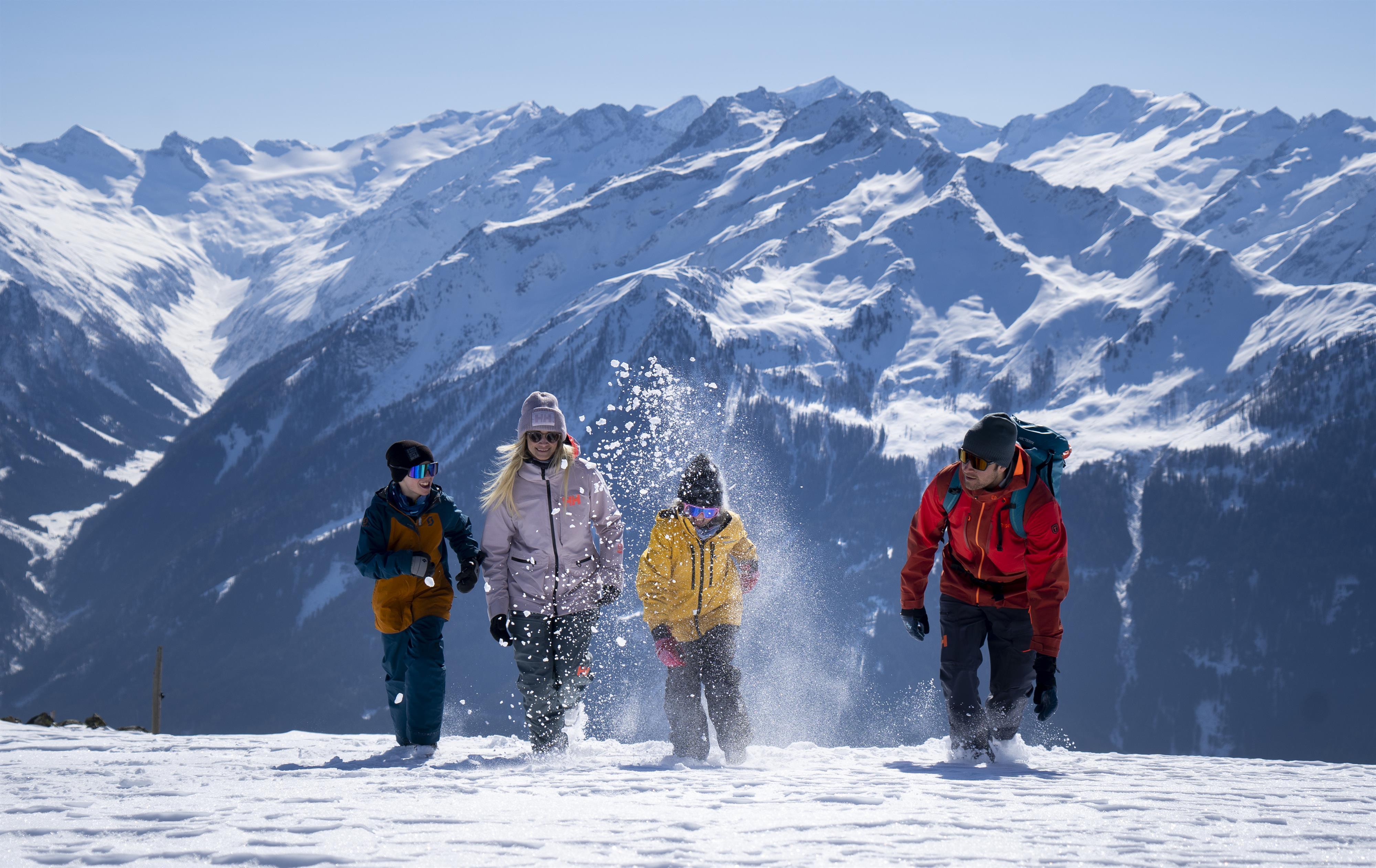 Wild about my Winter Paradise - ride up on the Smaragdbahn lift Bramberg