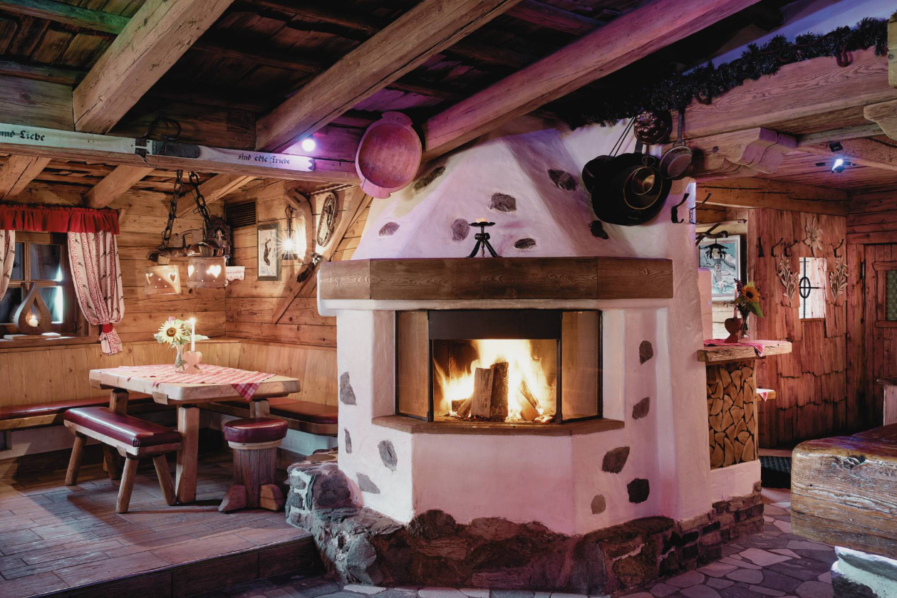 Burger & Ripperl Night in der Dengl Alm