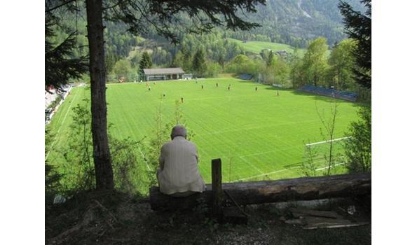 Fußballplatz Unken