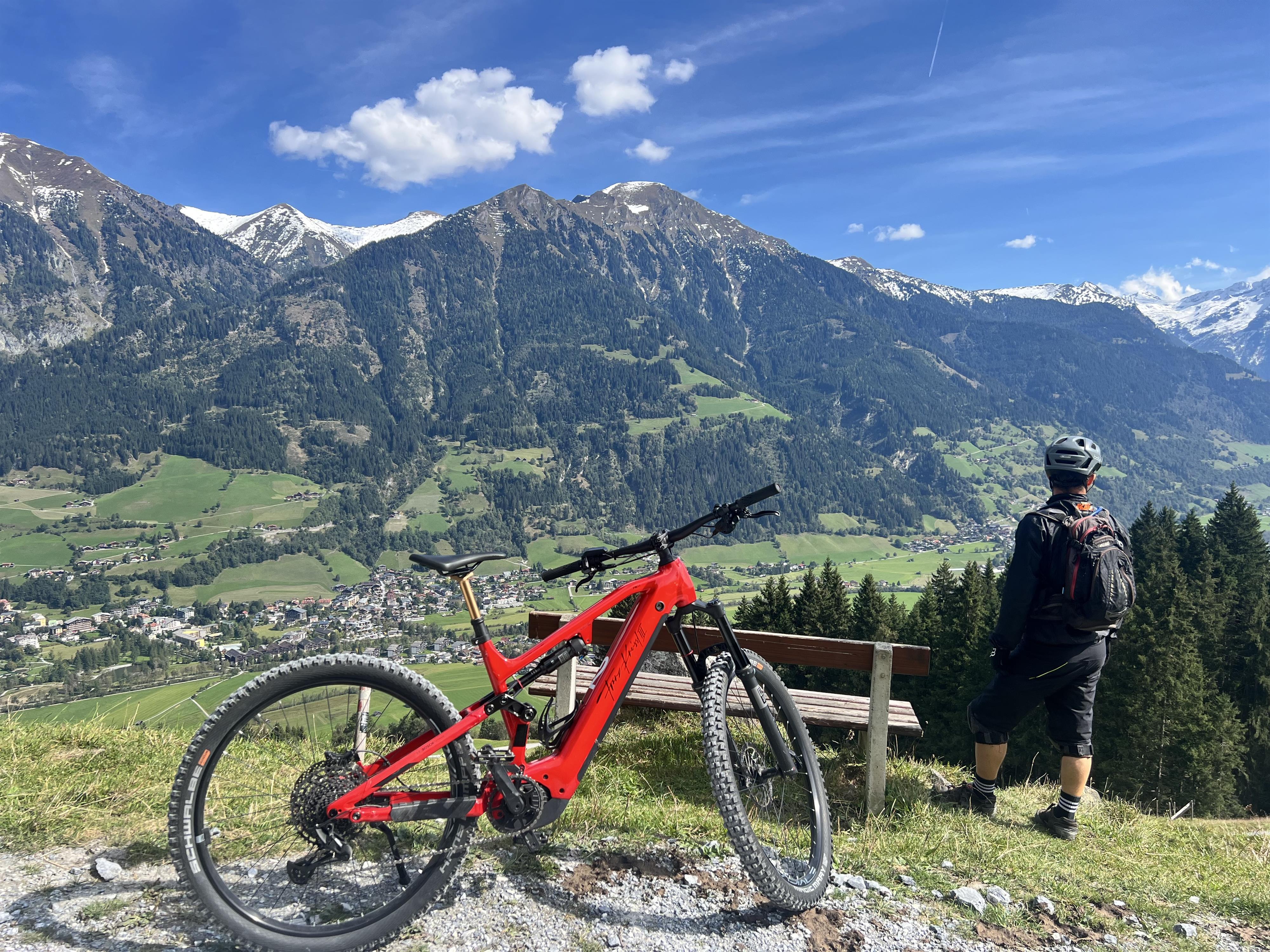 „The View“ E-MTB Tour – Ein Ride mit Belohnung