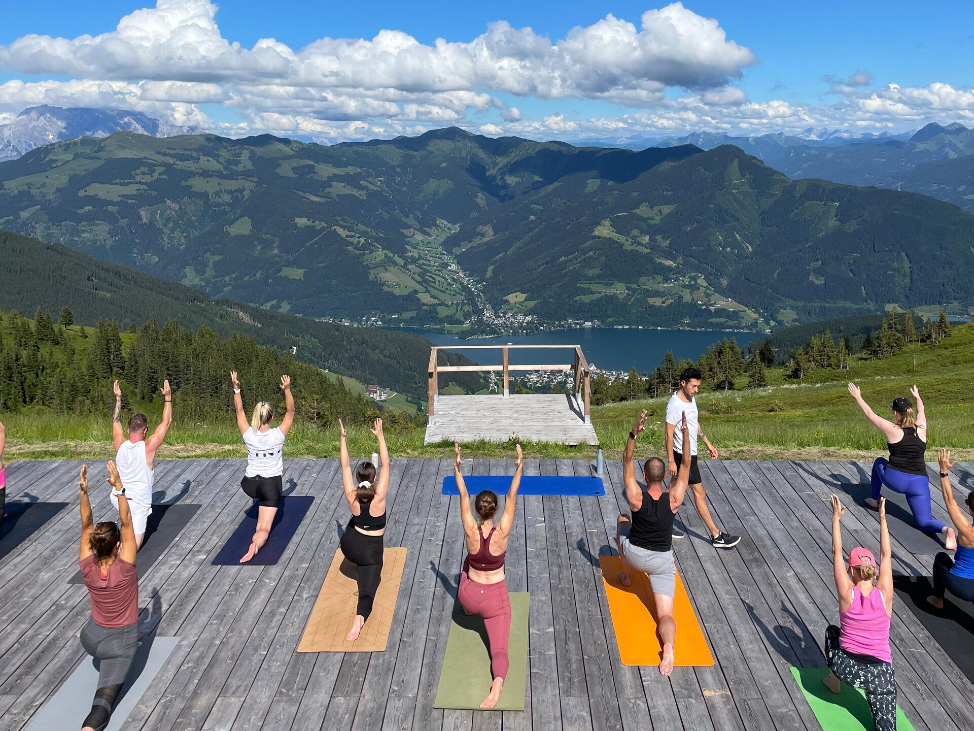 Yoga Experience zwischen Gletscher, Berg & See 2026