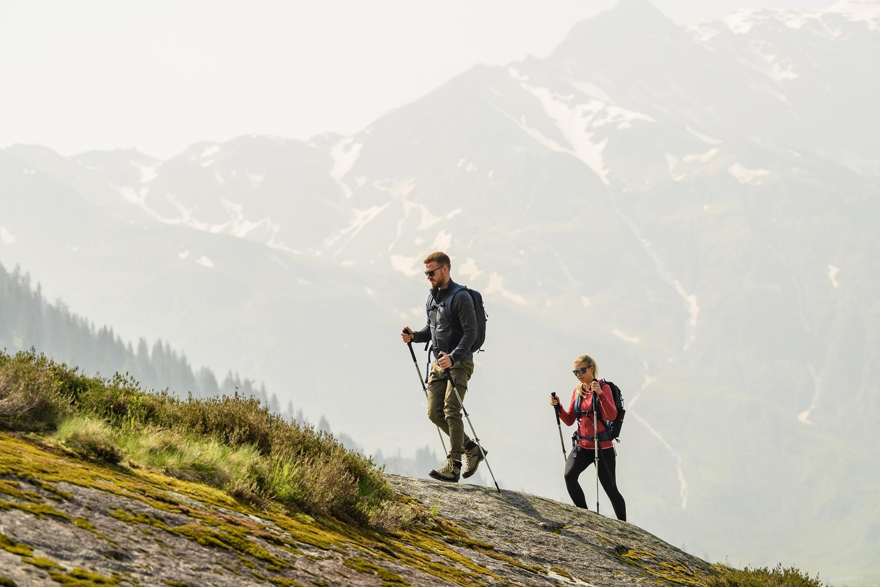 hiking_hotel