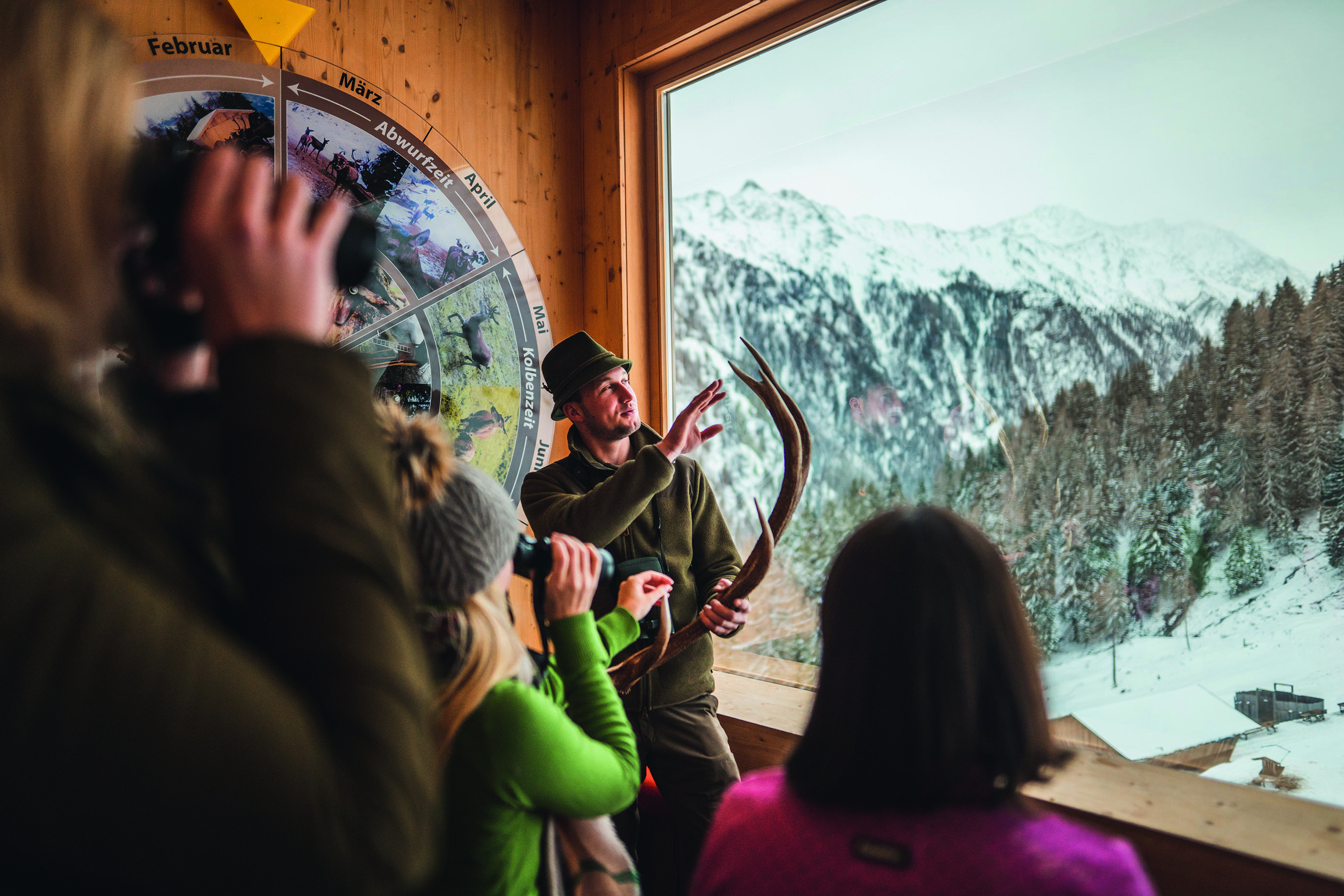 Wildtierbeobachtung bei der Schaufütterung Habachtal