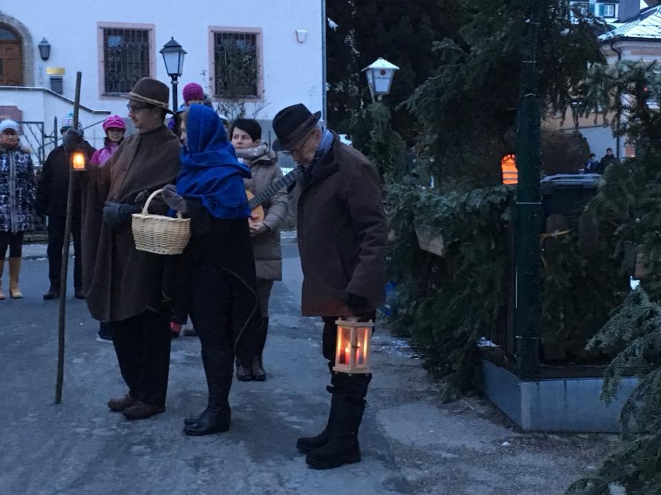 Herbergsuche am Mattseer Adventmarkt