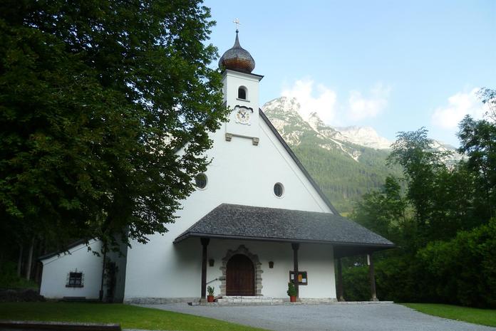 Kirche St. Barbara in Tenneck