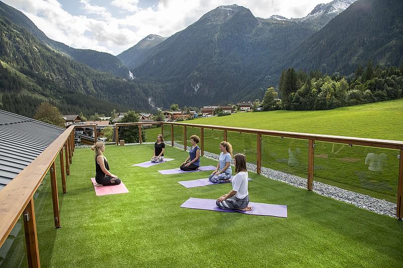 Cacao-Zeremonie & Yin Yoga mit Martina
