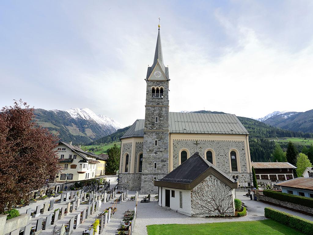 Fronleichnam Gottesdienst mit Umzug