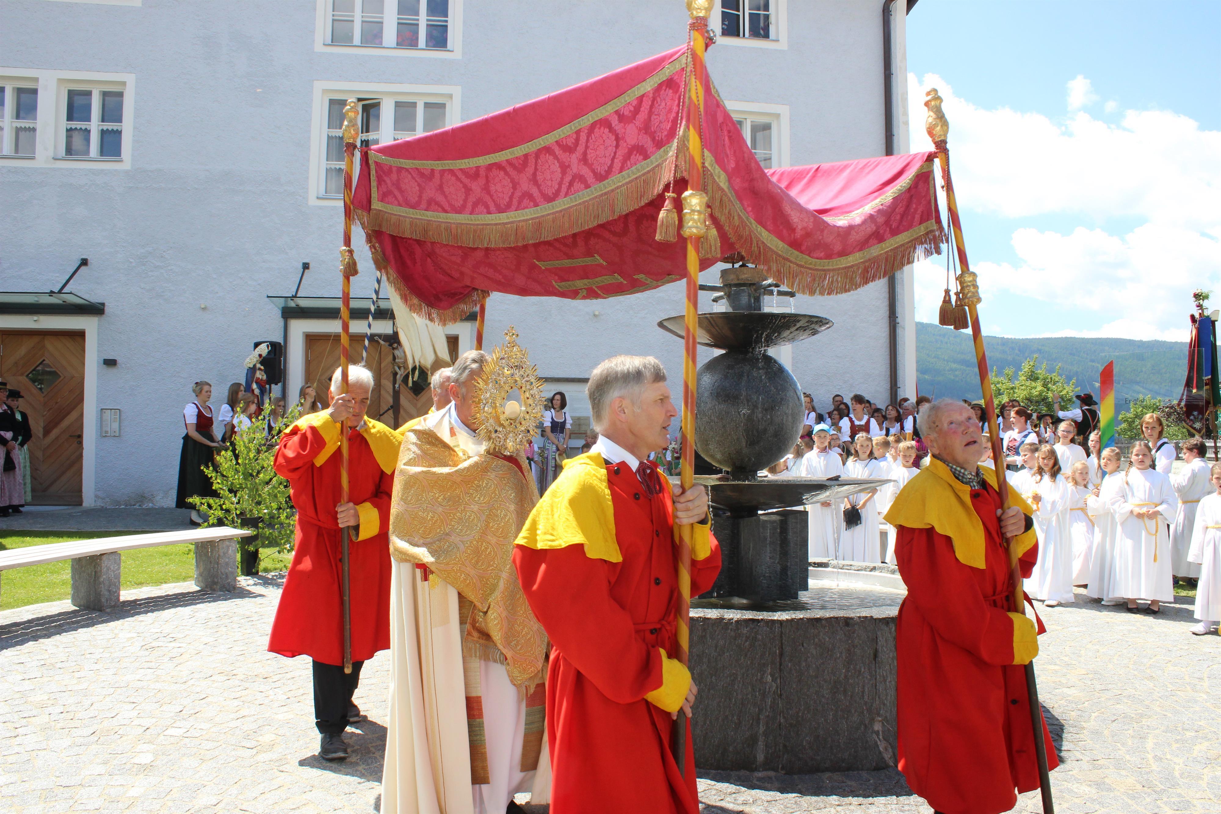 2. Prangtag mit Festgottesdienst
