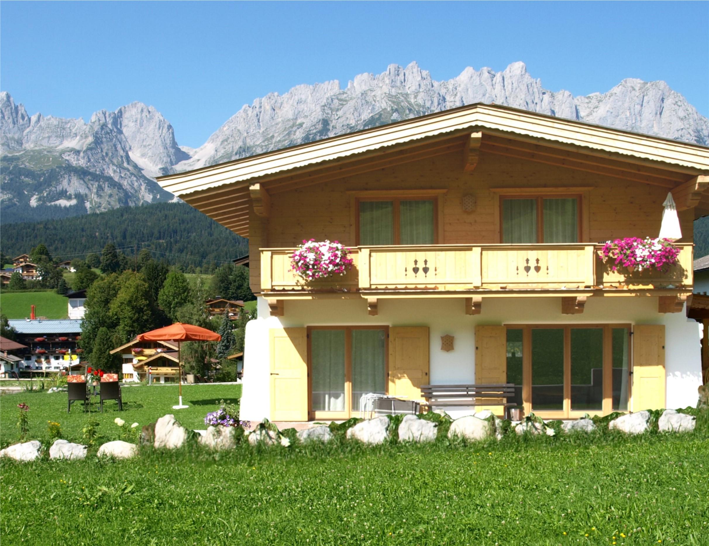 Alpenchalet "Der Tyroler Adler" Wohnung  Ferienwohnung  Tirol