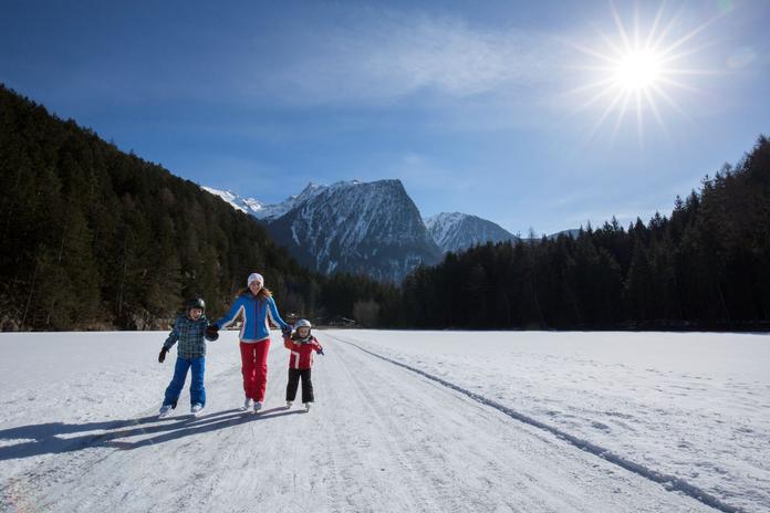Natur-Eisfläche Piburger See