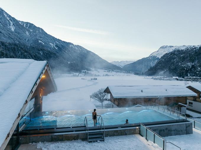 Feelfree Nature Resort - Abend Spa