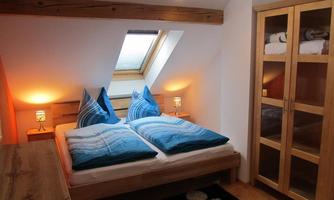 hintere_schlafzimmer_im_dachgeschoss