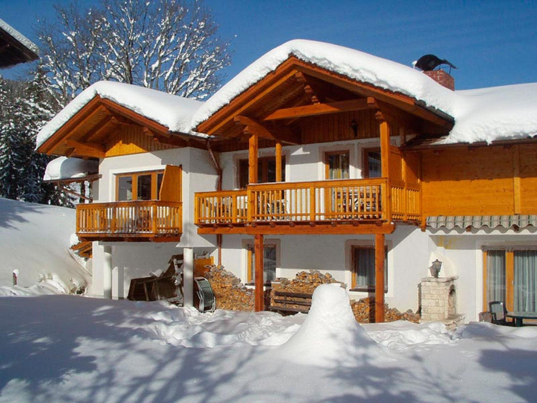 Hausfoto Winter