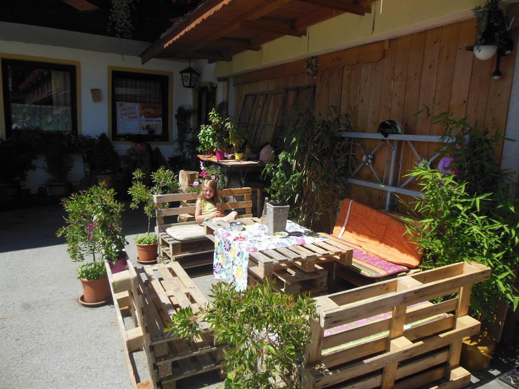 vor dem Haus