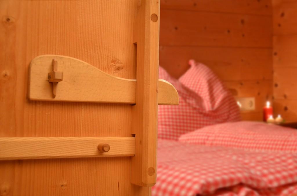 Schlafzimmer (2)