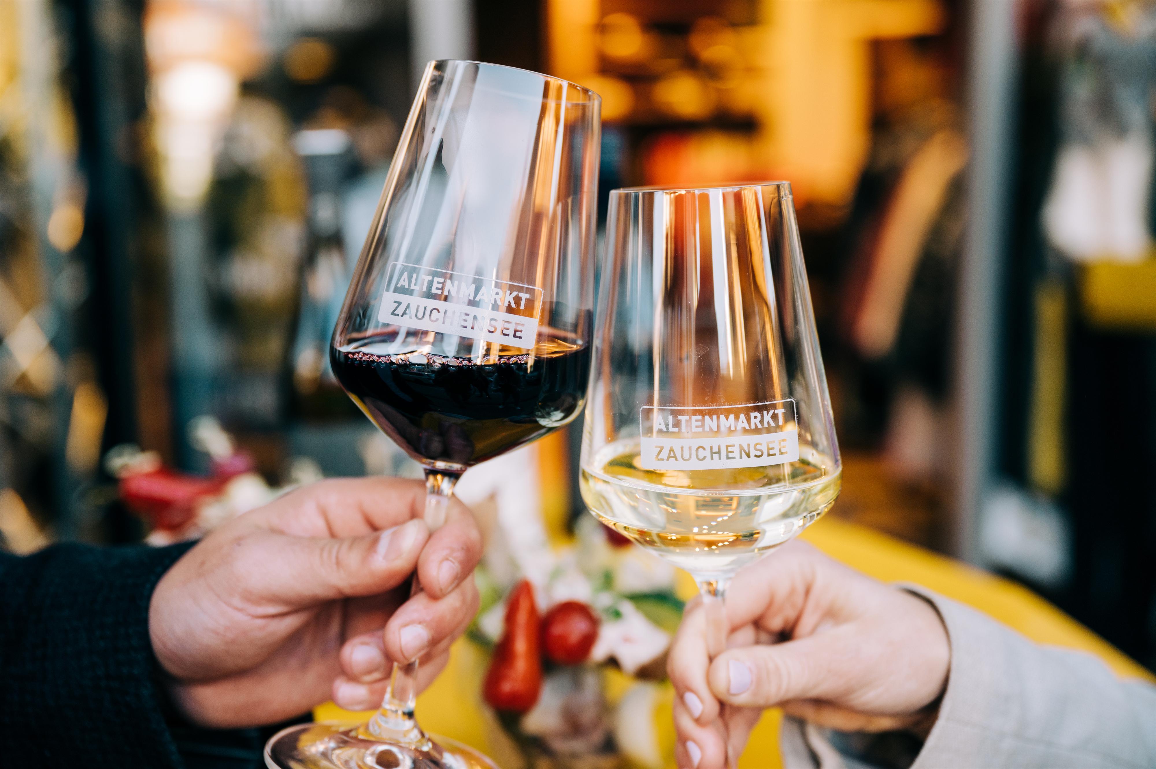 Guter Wein und Lederstyle, Winzerfest mit Lederhosenaward