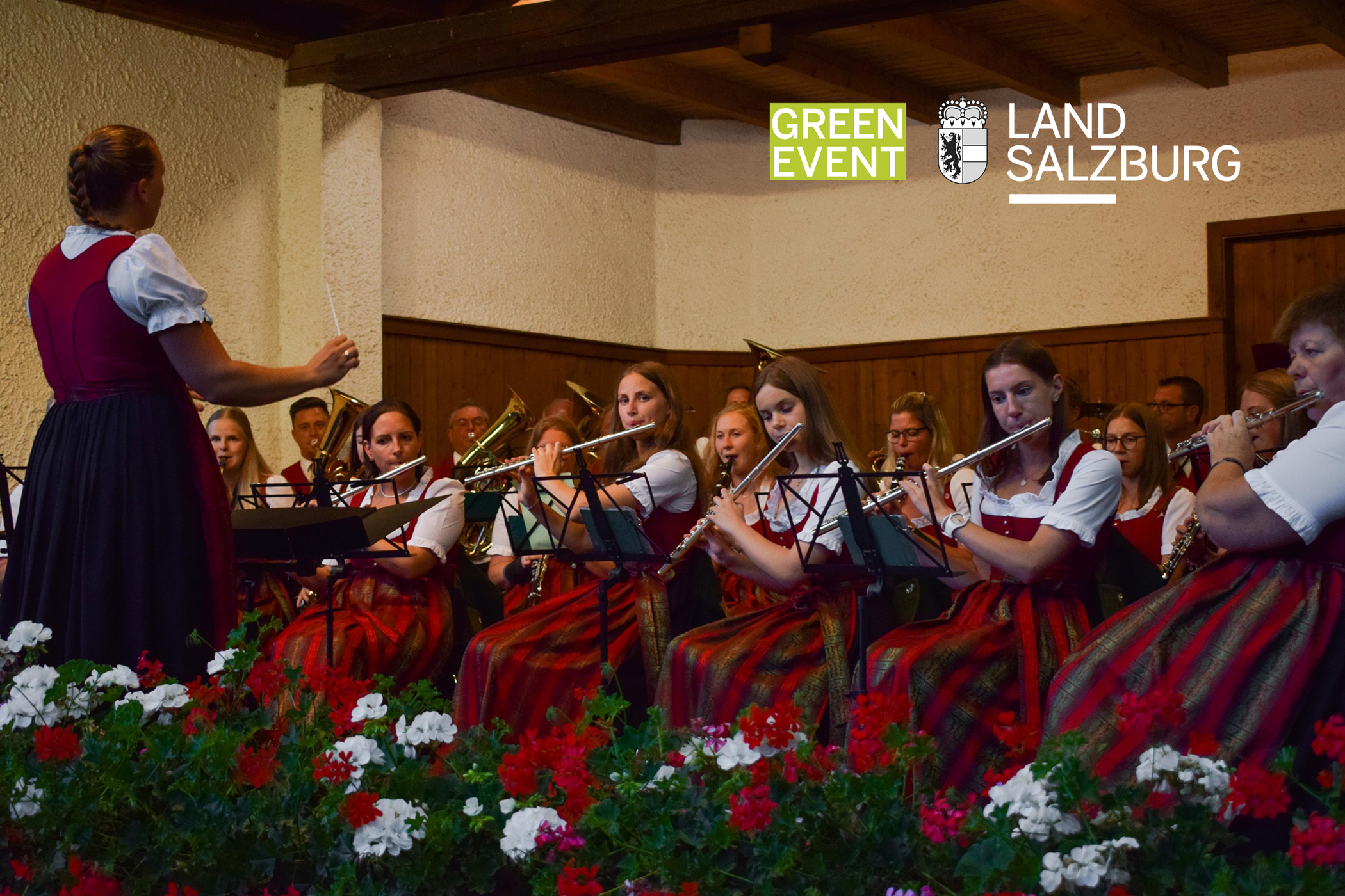 Platzkonzert der Trachtenmusikkapelle Wagrain