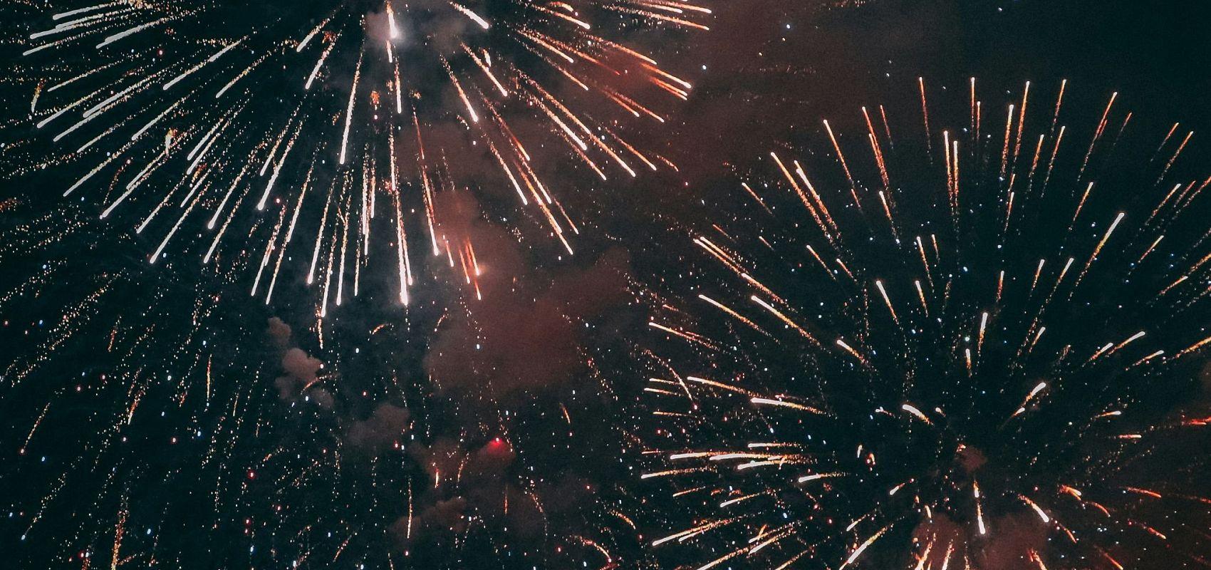 Silvester-Feuerwerk & Fackellauf in Kleinarl